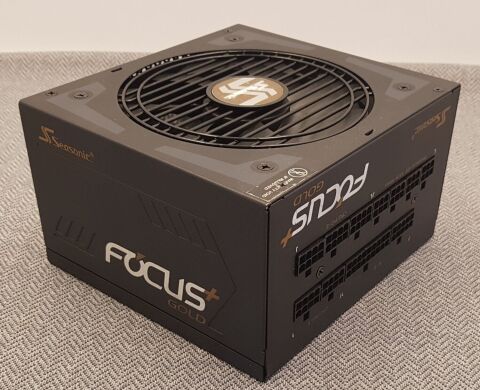 Блок питания Seasonic Focus Plus Gold SSR-650FX / 650W / 24+4(4)+6(8) pin