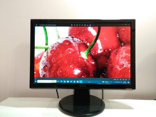Монитор Б-класс Asus VH196D / 19" (1440x900) TN / VGA / VESA 100x100