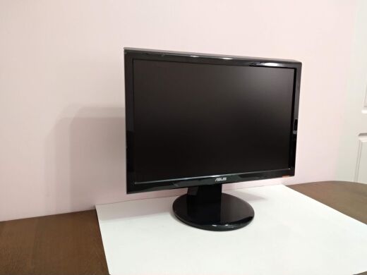 Монитор Б-класс Asus VH196D / 19" (1440x900) TN / VGA / VESA 100x100