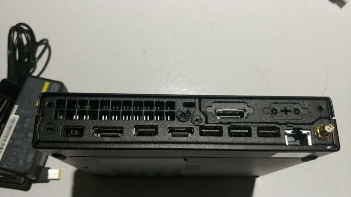 Неттоп Lenovo Thinkcentre m75q Gen2 USFF / AMD Ryzen 5 4650GE (6 (12) ядер по 3.3 - 4.2 GHz) / 16 GB DDR4 / 512 GB SSD / AMD RX Vega 7 / USB 3.1 / Wi-Fi / Блок питания в комплекте