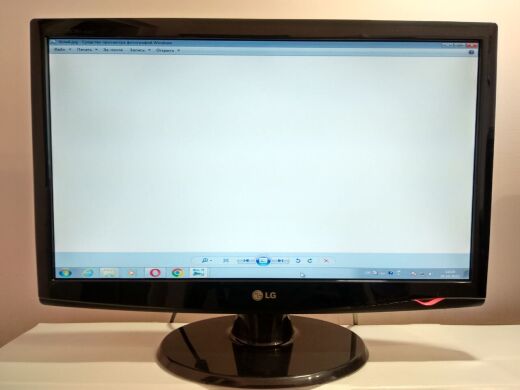 Монитор LG Flatron W2343T-PF / 23" (1920x1080) TN+film / DVI, VGA / VESA 100x100 Монитор LG Flatron W2343T-PF / 23" (1920x1080) TN+film / DVI, VGA / VESA 100x100