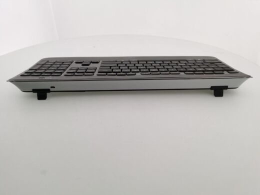 Беспроводная клавиатура Logitech K800 Wireless Illuminated / полноразмерная / черная / подсветка клавиш
