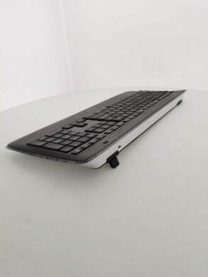 Беспроводная клавиатура Logitech K800 Wireless Illuminated / полноразмерная / черная / подсветка клавиш