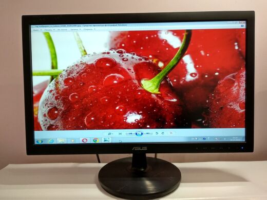 Монитор Б-класс Asus VS229 / 21.5" (1920x1080) IPS / VGA, DVI / VESA 100x100 Монитор Б-класс Asus VS229 / 21.5" (1920x1080) IPS / VGA, DVI / VESA 100x100