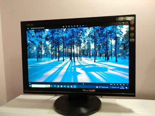 Монитор Б-класс Asus VW192DR / 19" (1440x900) TN / VGA / VESA 100x100 Монитор Б-класс Asus VW192DR / 19" (1440x900) TN / VGA / VESA 100x100