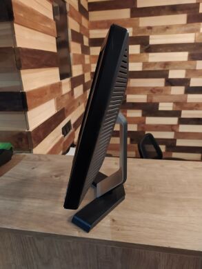 Dell E177 / 17" (1280x1024) TN TFT CCFL / VGA Dell E177 / 17" (1280x1024) TN TFT CCFL / VGA