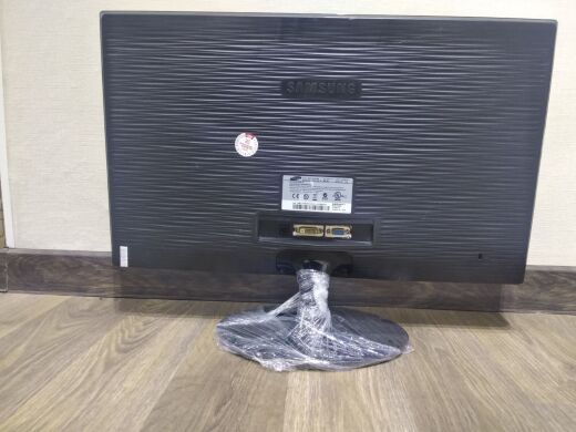 Монітор Samsung S24B150 / 24" (1920x1080) TN/1x DVI, 1x VGA