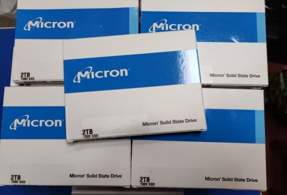 Новый твердотельный накопитель SSD Micron 1300 MTFDDAK2T0TDL-1AW1ZABYY / 2.5" / 2 TB 3D TLC / SATA III