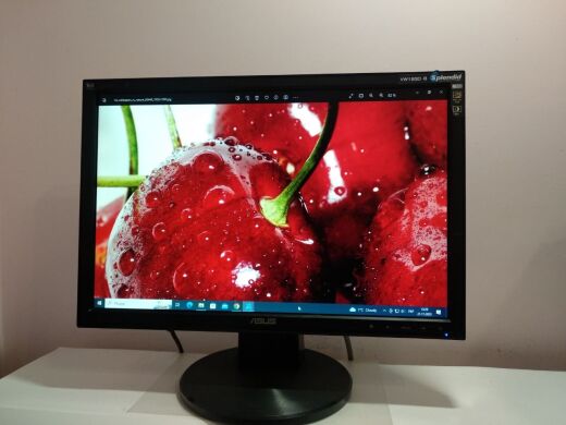Монитор Asus VW193D-B / 19" (1440x900) TN+film / VGA / VESA 100x100 Монитор Asus VW193D-B / 19" (1440x900) TN+film / VGA / VESA 100x100
