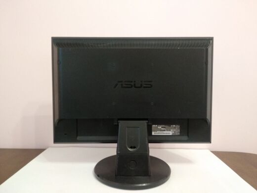 Монитор Asus VW193D-B / 19" (1440x900) TN+film / VGA / VESA 100x100 Монитор Asus VW193D-B / 19" (1440x900) TN+film / VGA / VESA 100x100