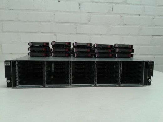 Дискове сховище (Система зберігання даних - СЗД) HP StorageWorks D2700 (AJ941A) (повний комплект з 25 корзинами) Дискове сховище (Система зберігання даних - СЗД) HP StorageWorks D2700 (AJ941A) (повний комплект з 25 корзинами)