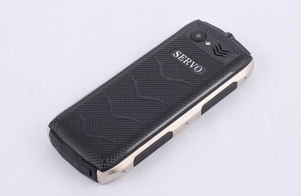 Мобільний телефон SERVO H8 / 4 sim-card / 2.8' (240x320) / dual camera / memory card