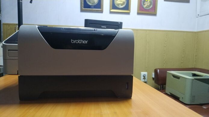 Принтер Brother HL-2240D / лазерная монохромная печать / 2400x600 dpi / A4 / 24 стр/мин / USB
