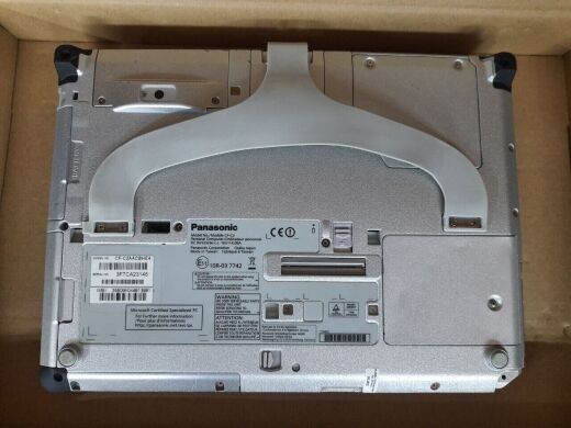 Защищенный ноутбук-трансформер Б-класс Panasonic CF-C2 / 12.5" (1366&times;768) IPS Touch / Intel Core i5-3427U (2 (4) ядра по 1.8 - 2.8 GHz) / 4 GB DDR3 / 120 GB SSD / Intel HD Graphics 4000 / 4G Modem / HDMI