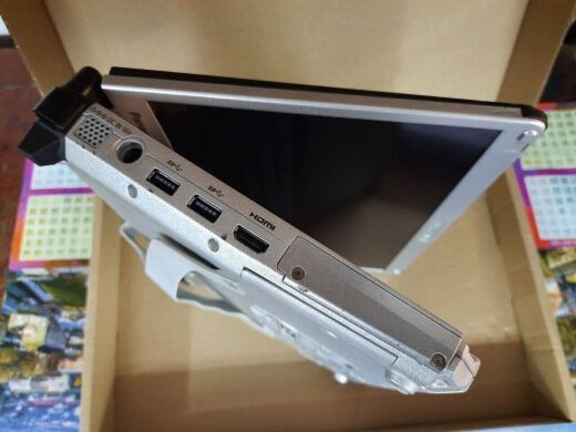Защищенный ноутбук-трансформер Б-класс Panasonic CF-C2 / 12.5" (1366&times;768) IPS Touch / Intel Core i5-3427U (2 (4) ядра по 1.8 - 2.8 GHz) / 4 GB DDR3 / 120 GB SSD / Intel HD Graphics 4000 / 4G Modem / HDMI