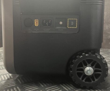 Зарядная станция Zendure SuperBase Pro 1500 / 2000W / 1440 Вт&sdot;ч / LiFePO4
