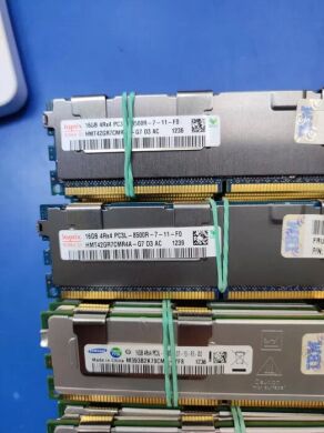 Серверная оперативная память Hynix / 16 GB / 4Rx4 PC3L-8500R / DDR3 ECC / 1066 MHz