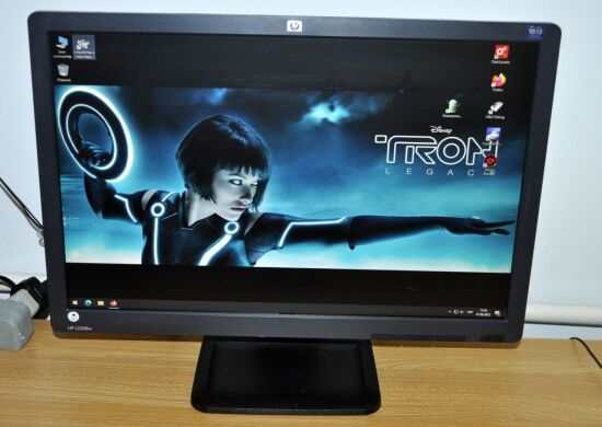 Монитор Б-класс HP L2208w / 22" (1680x1050) TN / VGA Монитор Б-класс HP L2208w / 22" (1680x1050) TN / VGA