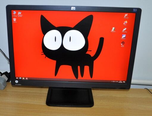 Монитор Б-класс HP L2208w / 22" (1680x1050) TN / VGA Монитор Б-класс HP L2208w / 22" (1680x1050) TN / VGA