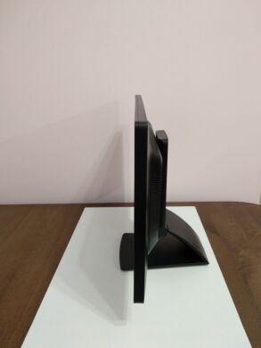 Монитор Б-класс HP Z23i / 23" (1920x1080) IPS / DVI, DisplayPort, VGA, USB Монитор Б-класс HP Z23i / 23" (1920x1080) IPS / DVI, DisplayPort, VGA, USB