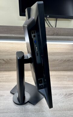 Монитор HP Z24I / 24" (1920x1200) IPS / DVI, USB, VGA, DisplayPort Монитор HP Z24I / 24" (1920x1200) IPS / DVI, USB, VGA, DisplayPort
