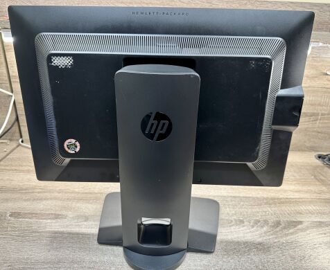 Монитор HP Z24I / 24" (1920x1200) IPS / DVI, USB, VGA, DisplayPort Монитор HP Z24I / 24" (1920x1200) IPS / DVI, USB, VGA, DisplayPort