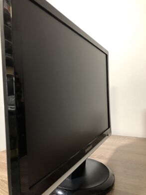 Монітор Samsung SyncMaster 226BW / 22" (1680x1050) TN LED / 1x DVI-D, 1x VGA