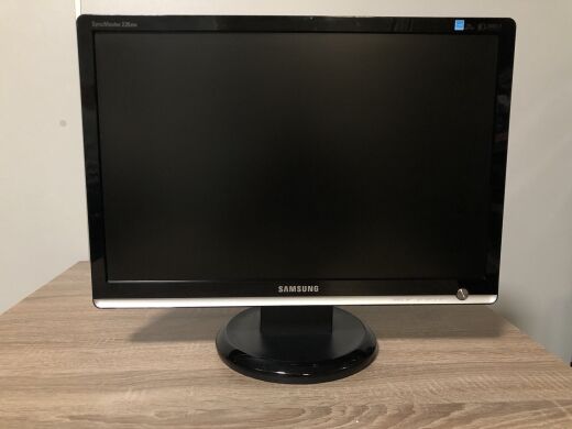 Монітор Samsung SyncMaster 226BW / 22" (1680x1050) TN LED / 1x DVI-D, 1x VGA