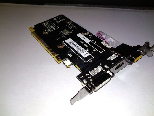 Дискретная видеокарта nVidia GeForce 710 1GB (VGA, DVI, HDMI)