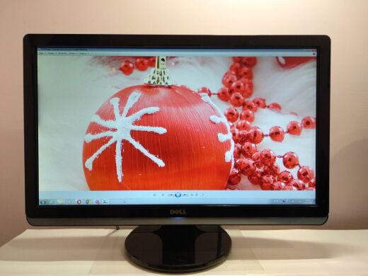 Монитор Б-класс Dell ST2220 / 21.5" (1920x1080) TN / VGA, DVI, HDMI