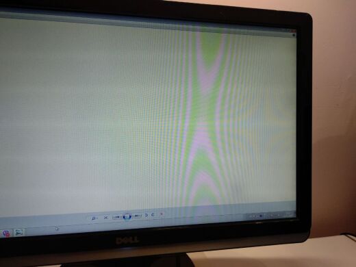 Монитор Б-класс Dell ST2220 / 21.5" (1920x1080) TN / VGA, DVI, HDMI