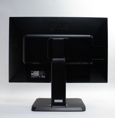 Монітор LG 24MB65PM-B / 24" (1920x1200) AH-IPS / VGA, DVI / VESA 100x100 