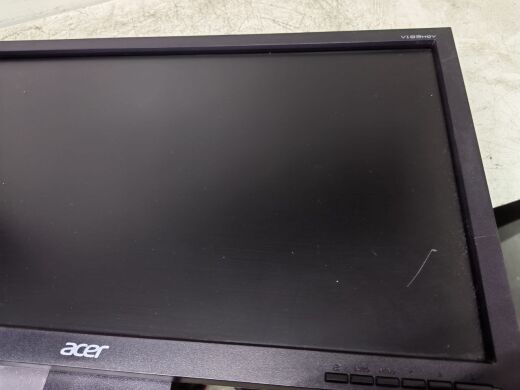 Монитор Б-класс Acer V193HQV / 19" (1366x768) TN / VGA + кабели в комплекте Монитор Б-класс Acer V193HQV / 19" (1366x768) TN / VGA + кабели в комплекте