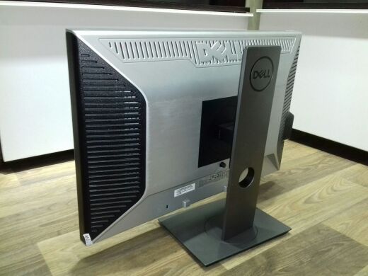 Монитор Dell 2208WFPT / 22" (1680x1050) TN CCFL / DVI-D, VGA, USB Монитор Dell 2208WFPT / 22" (1680x1050) TN CCFL / DVI-D, VGA, USB