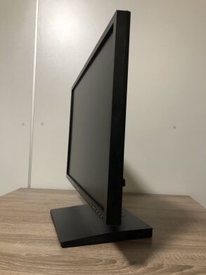 Монитор Samsung SyncMaster S24E650BW / 24" (1920x1200) PLS LED / 1x DVI-D, 1x VGA