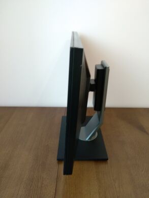 Монитор Dell G2210 / 22" (1680x1050) TN / 1x DVI, 1x VGA Монитор Dell G2210 / 22" (1680x1050) TN / 1x DVI, 1x VGA