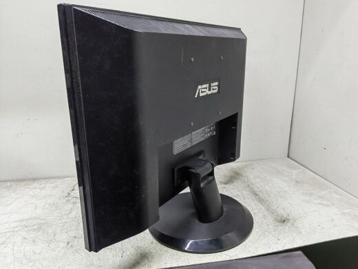Монитор Б-класс Asus VW192CD / 19" (1440x900) TN / VGA / VESA 100x100 + кабели в комплекте Монитор Б-класс Asus VW192CD / 19" (1440x900) TN / VGA / VESA 100x100 + кабели в комплекте