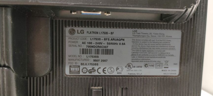 Монитор Б-класс LG Flatron L1715S / L1753S / L1717S / L1719S / L1730S / 17" (1280x1024) TN / VGA Монитор Б-класс LG Flatron L1715S / L1753S / L1717S / L1719S / L1730S / 17" (1280x1024) TN / VGA