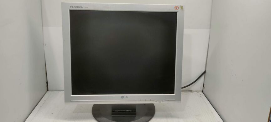 Монитор Б-класс LG Flatron L1715S / L1753S / L1717S / L1719S / L1730S / 17" (1280x1024) TN / VGA Монитор Б-класс LG Flatron L1715S / L1753S / L1717S / L1719S / L1730S / 17" (1280x1024) TN / VGA