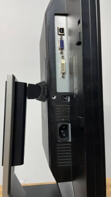 Монитор Dell P2211H / 22" (1920x1080) TN / DVI, VGA, USB-Hub Монитор Dell P2211H / 22" (1920x1080) TN / DVI, VGA, USB-Hub