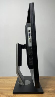 Монитор Dell P2211H / 22" (1920x1080) TN / DVI, VGA, USB-Hub Монитор Dell P2211H / 22" (1920x1080) TN / DVI, VGA, USB-Hub