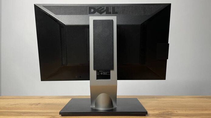 Монитор Dell P2211H / 22" (1920x1080) TN / DVI, VGA, USB-Hub Монитор Dell P2211H / 22" (1920x1080) TN / DVI, VGA, USB-Hub