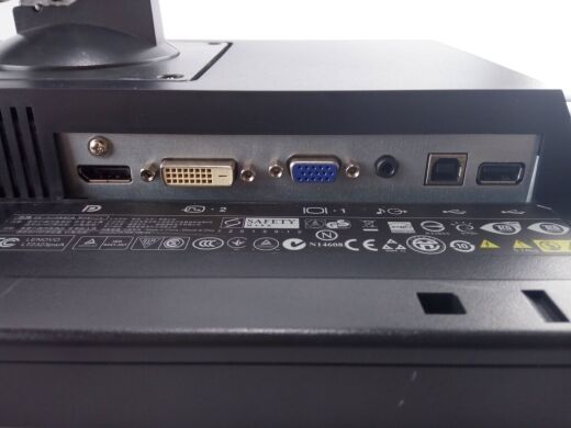 Монитор Lenovo ThinkVision  LT2223z / 22" (1920x1080) TN / HDMI, VGA, DisplayPort