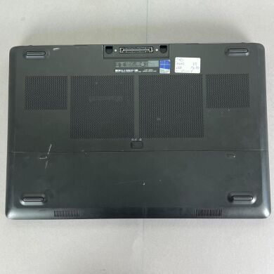 Мобильная рабочая станция Dell Precision 7720 / 17.3" (1920x1080) IPS / Intel xeon e3-1545m v5 (4 (8) ядра по 2.9 - 3.8 GHz) / 16 GB DDR4 / 1000 GB SSD / nVidia Quadro P5000, 16 GB GDDR5, 256-bit / WebCam