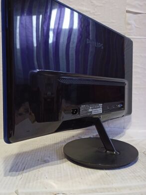 Монітор Б-клас Philips E-Line 247E3LP / 24" (1920x1080) TN / 2x HDMI, 1x VGA