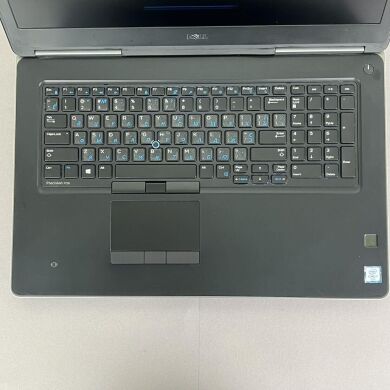 Мобильная рабочая станция Dell Precision 7720 / 17.3" (1920x1080) IPS / Intel xeon e3-1545m v5 (4 (8) ядра по 2.9 - 3.8 GHz) / 16 GB DDR4 / 1000 GB SSD / nVidia Quadro P5000, 16 GB GDDR5, 256-bit / WebCam