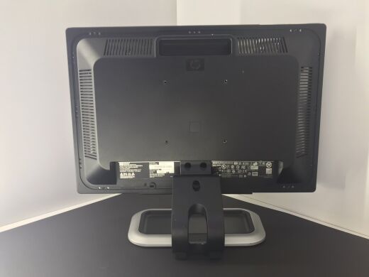 Монитор HP L1908w / 19" (1440x900) TN / 1x VGA