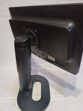 Монитор Б-класс NEC V221W / 21.6" (1920x1080) TN / VGA Монитор Б-класс NEC V221W / 21.6" (1920x1080) TN / VGA