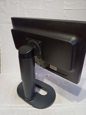 Монитор Б-класс NEC V221W / 21.6" (1920x1080) TN / VGA Монитор Б-класс NEC V221W / 21.6" (1920x1080) TN / VGA
