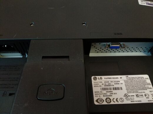 Монітор LG W2246S / 21.5" (1920x1080) TN / 1x VGA
